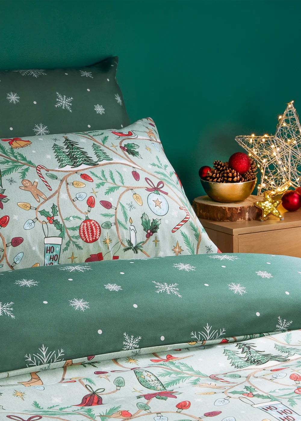 Duvet Day Noelle Soft Touch Reversible Green Duvet Set - Single Image 2