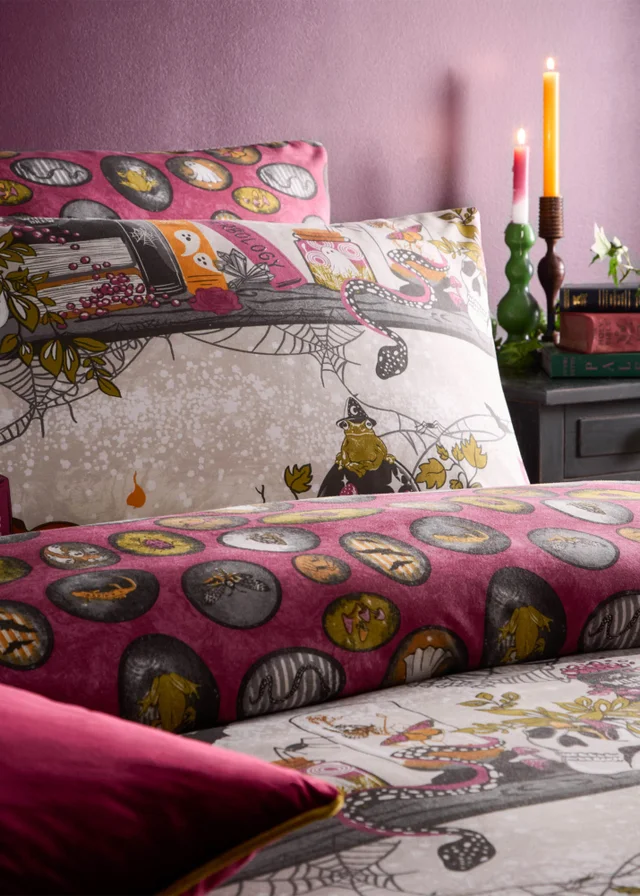 Furn Witchy Tales Printed Reversible Multicolour Duvet Set