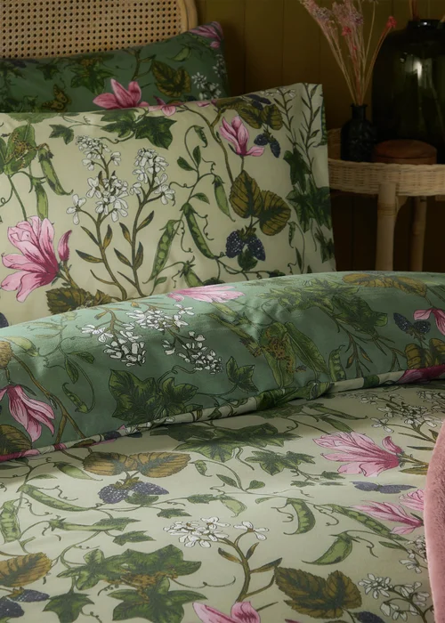 Furn Mystic Berry Floral Reversible Green Duvet Set - Single Image 2