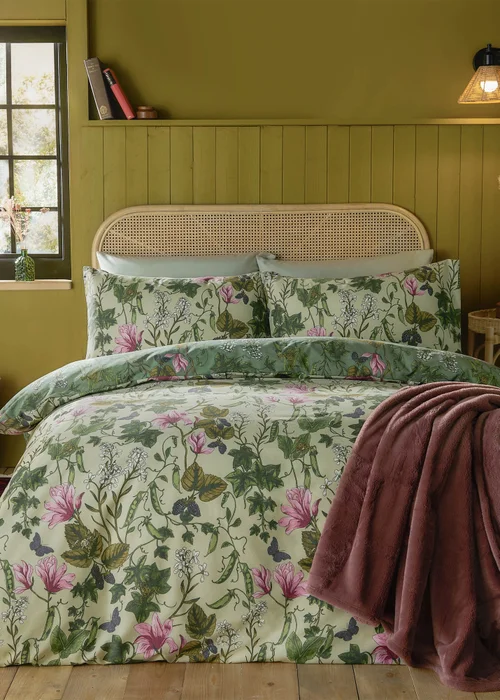 Furn Mystic Berry Floral Reversible Green Duvet Set - Single Image 1