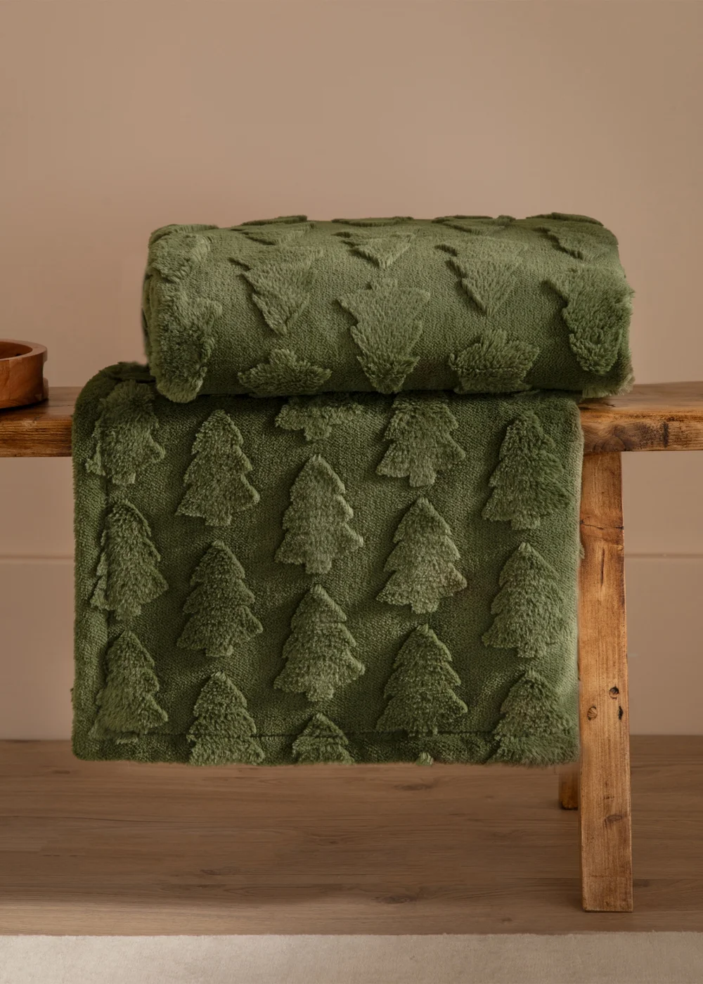 Furn Pines Faux Fur Forest Green Throw - 200cm Image 1