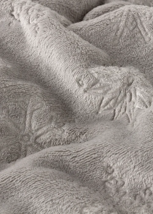 Furn Snowflakes Soft Flannel Fleece Grey Throw - 140cm x 180cm Image 6