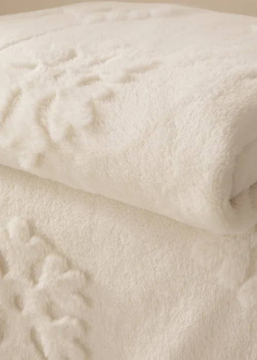 Furn Snowflakes Faux Fur Snow White Throw - 200cm Image 3
