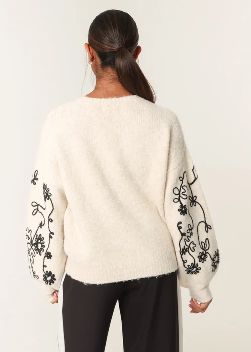 Blue Vanilla Stone Floral Embroidery Jumper - M/L Image 5