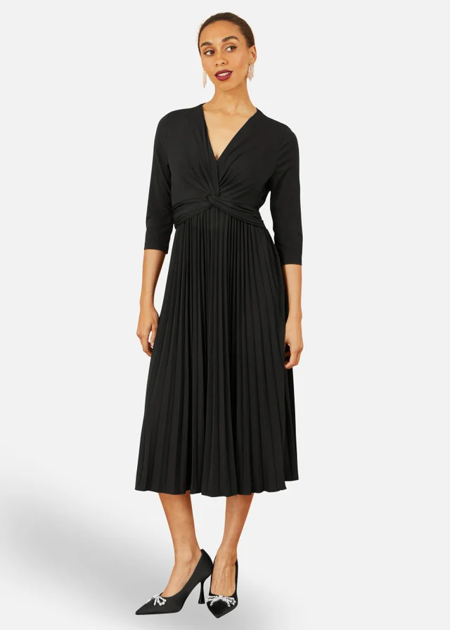 Black Dresses - Going Out, Funeral & Formal | Matalan Black Dresses - Going Out, Funeral & Formal | Matalan