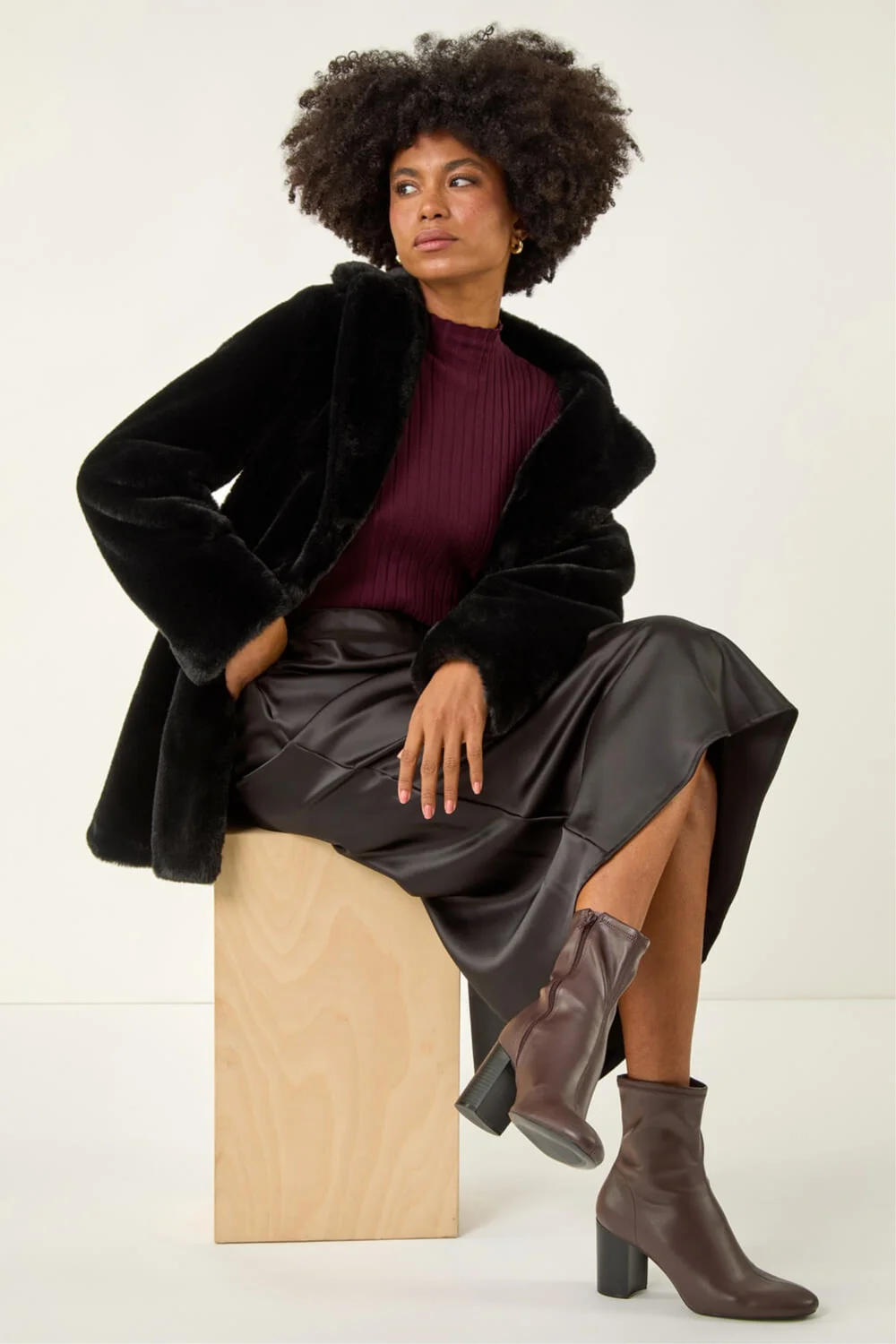Roman Black Faux Fur Longline Coat - 20 Image 1