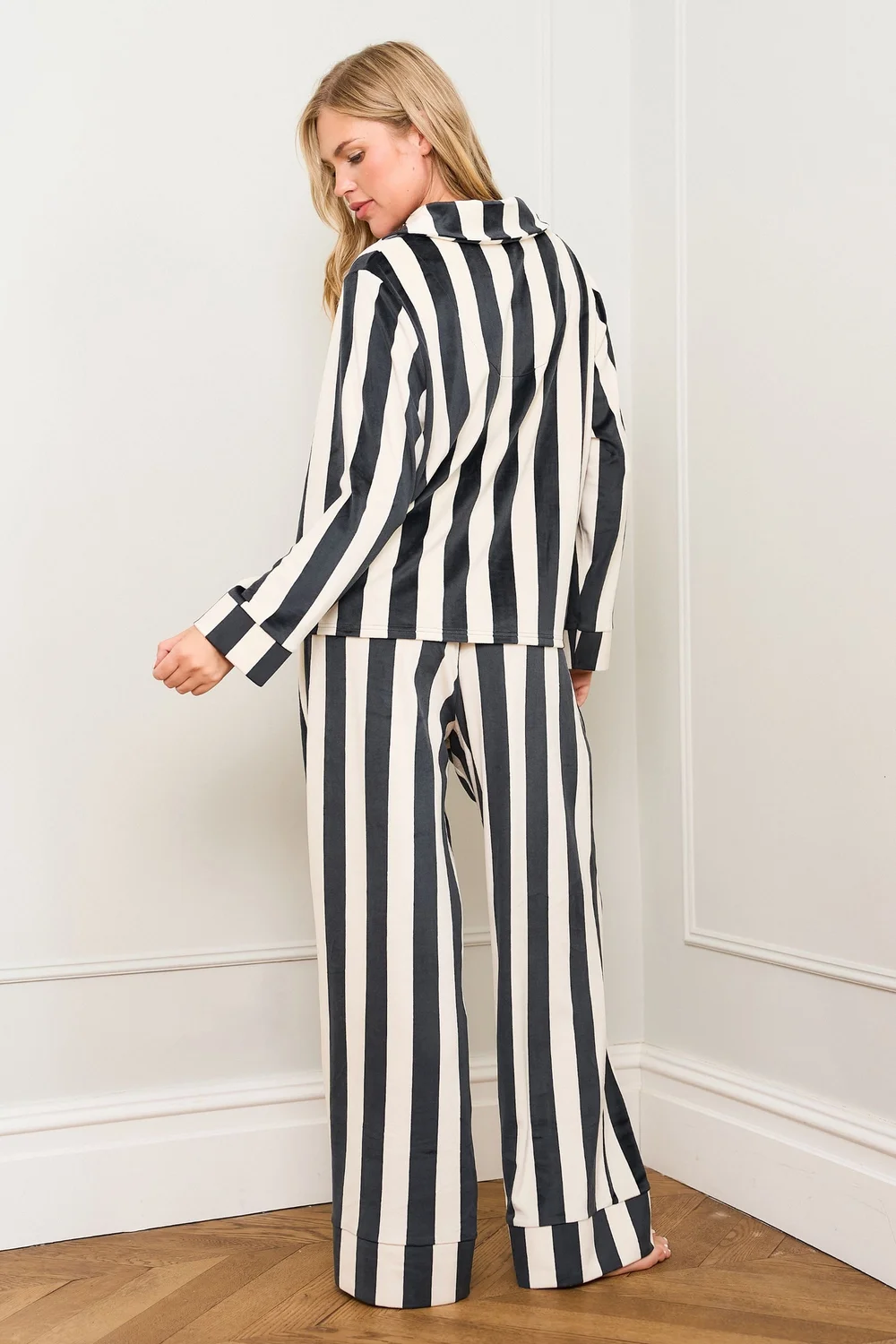 JimJam Mono Bow Traditional Pyjama Set - Small Image 3