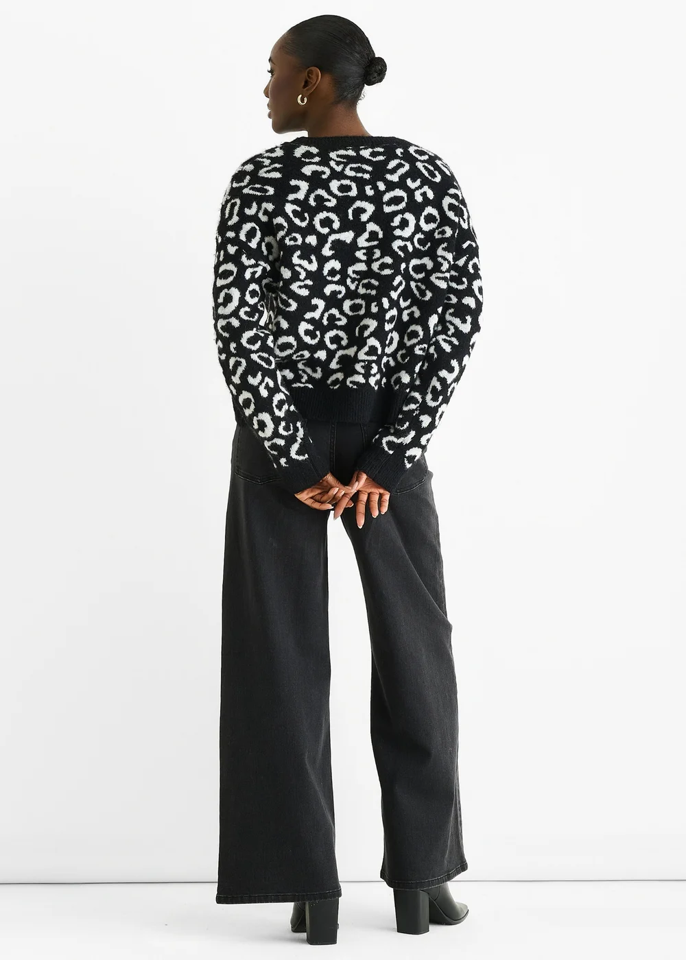 Gini London Black Animal Pattern loose Fit Knit Jumper - L/XL Image 2