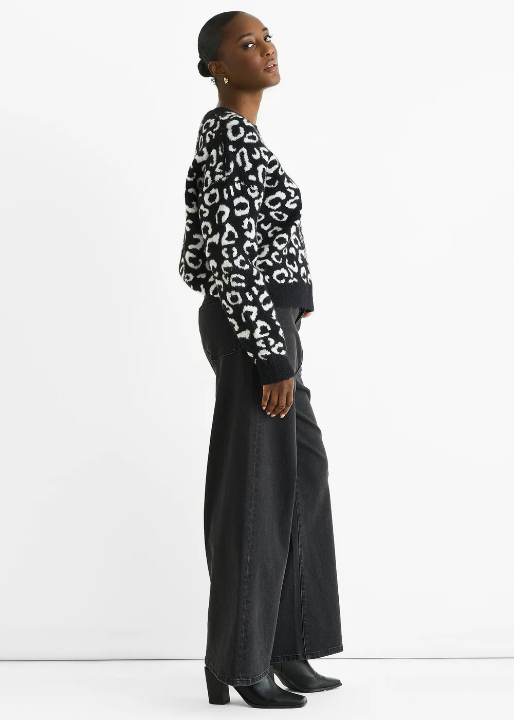 Gini London Black Animal Pattern loose Fit Knit Jumper - L/XL Image 4