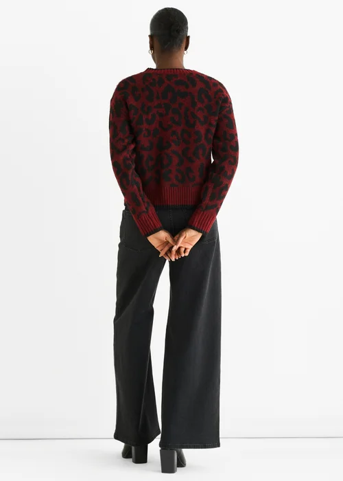 Gini London Burgundy Contrast Piping Animal Knit Jumper - S/M Image 2