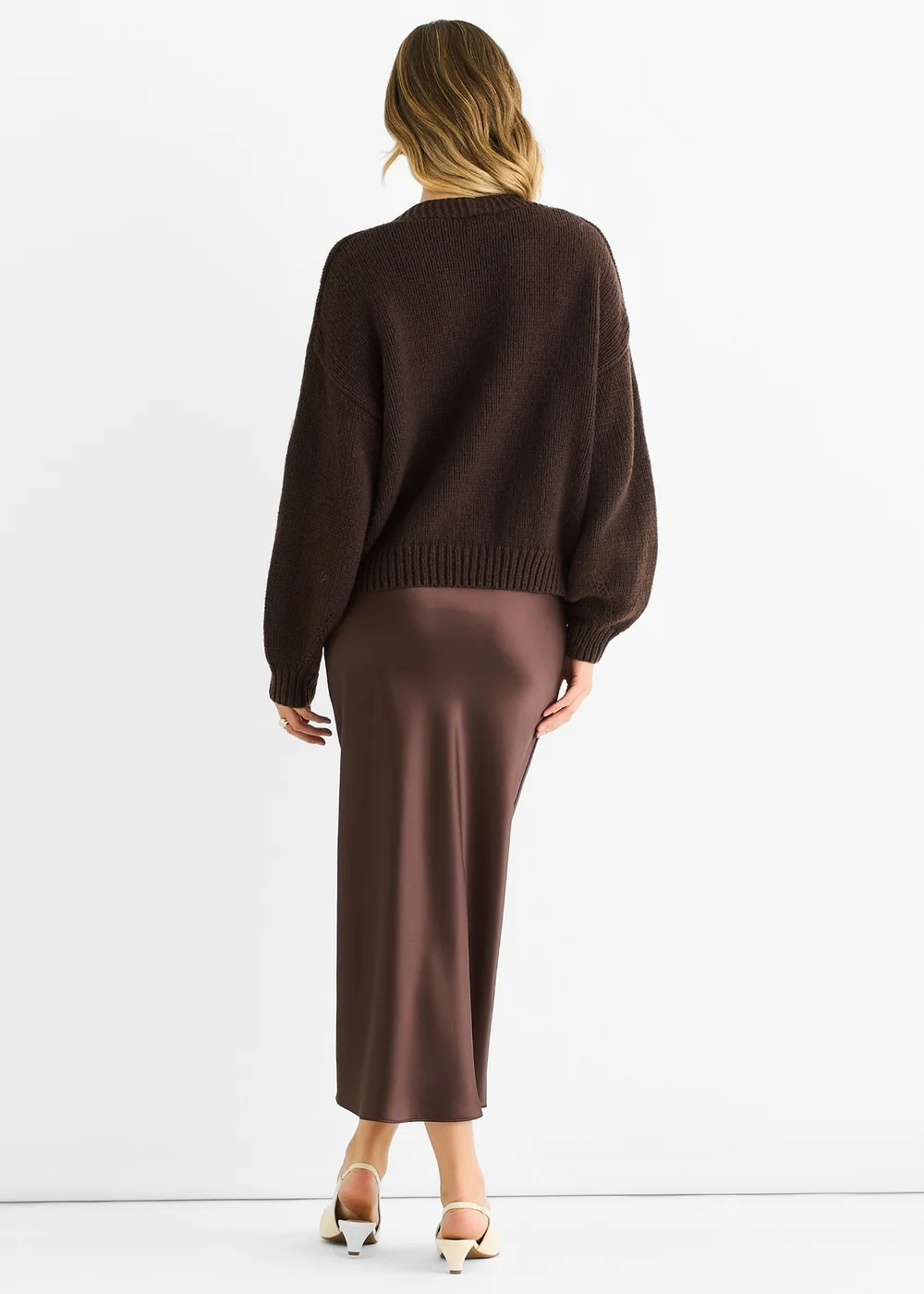 Gini London Chocolate 3D Contrast Teddy Crochet Cardigan - Medium/Large Image 2