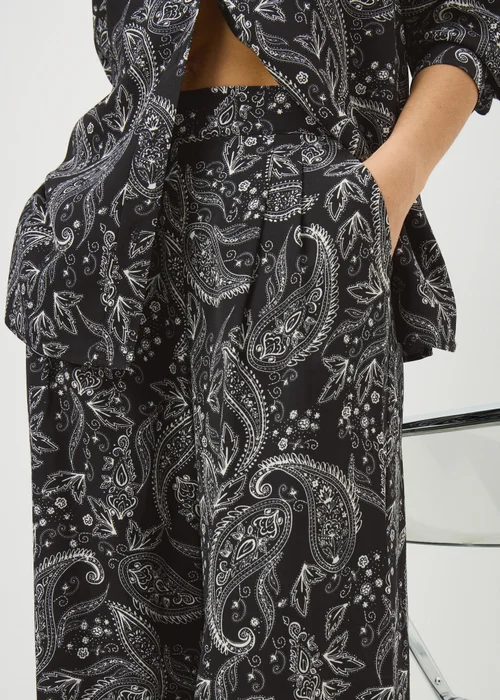 Black Paisley Co Ord Wide Leg Trousers - 22/L31 Image 3