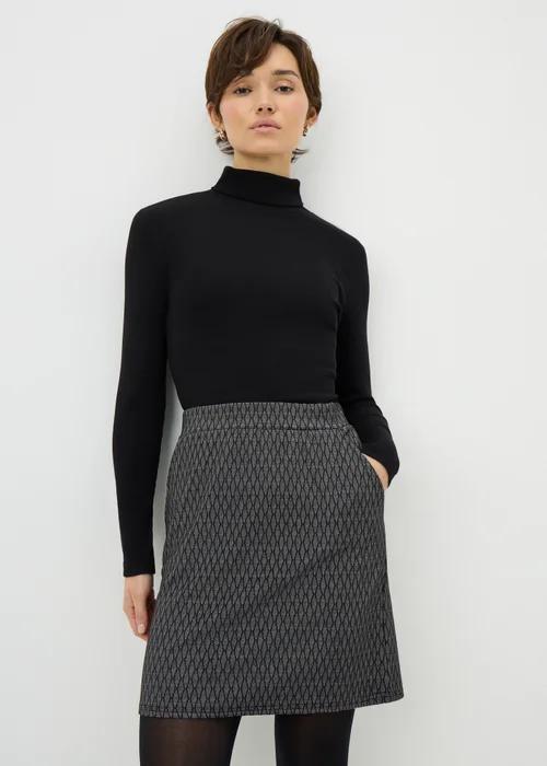 Black Geometric Mini Skirt - 22 Image 1