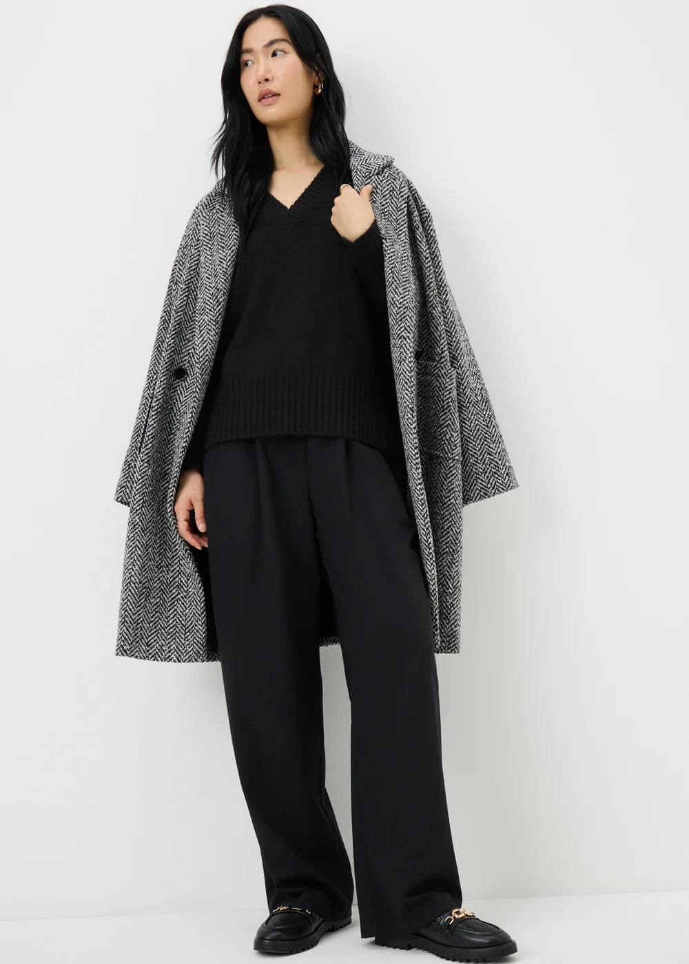Black V-Neck Knit Jumper - XS Image 1