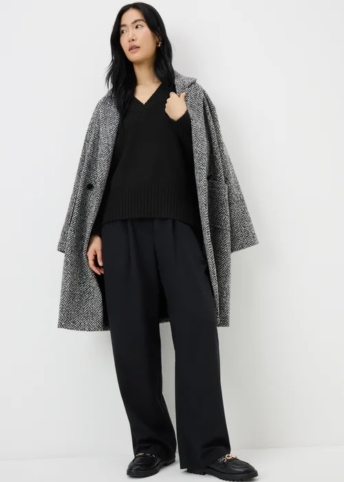 Black V-Neck Knit Jumper - XS Image 1