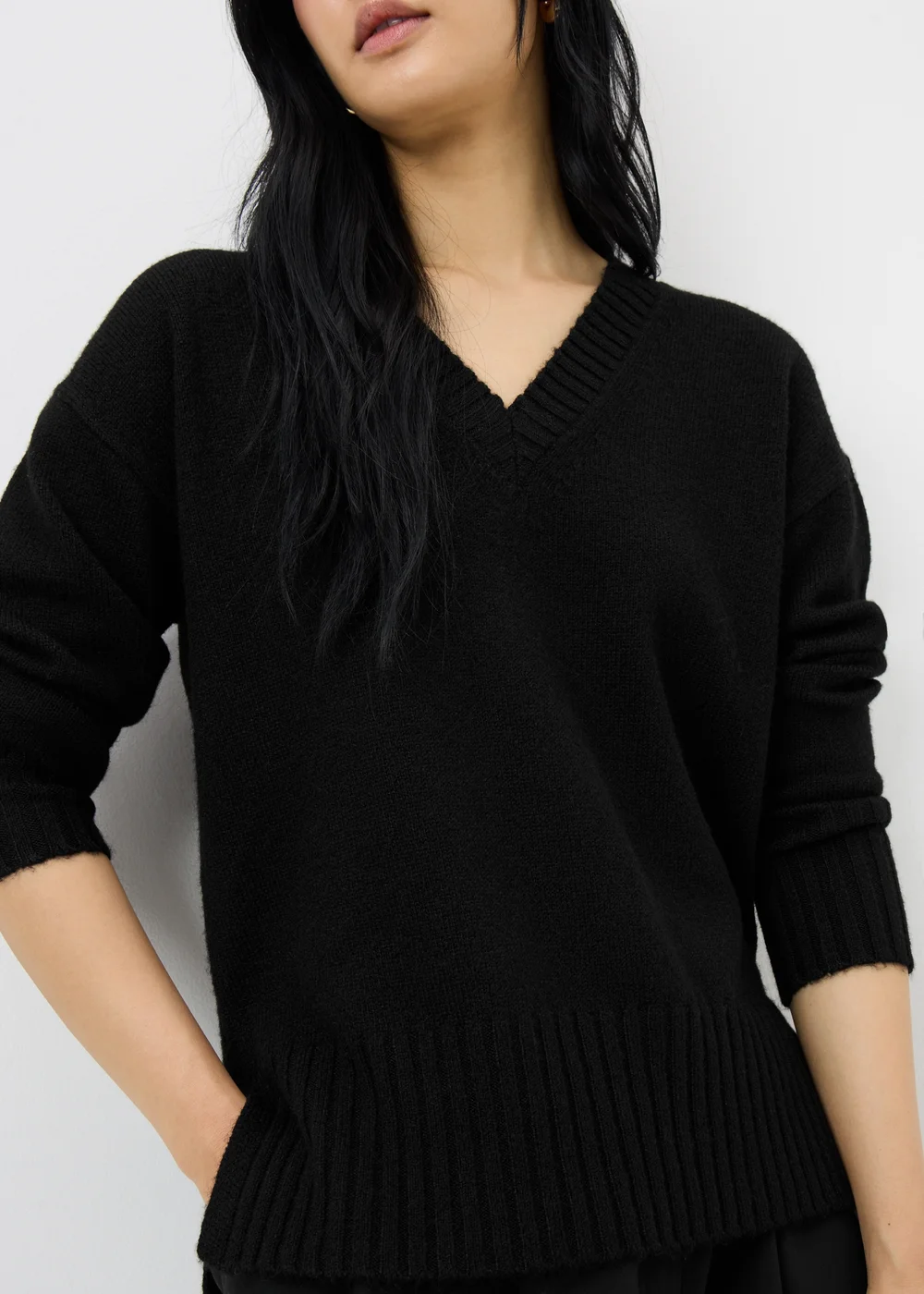 Black V-Neck Knit Jumper - XS Image 2