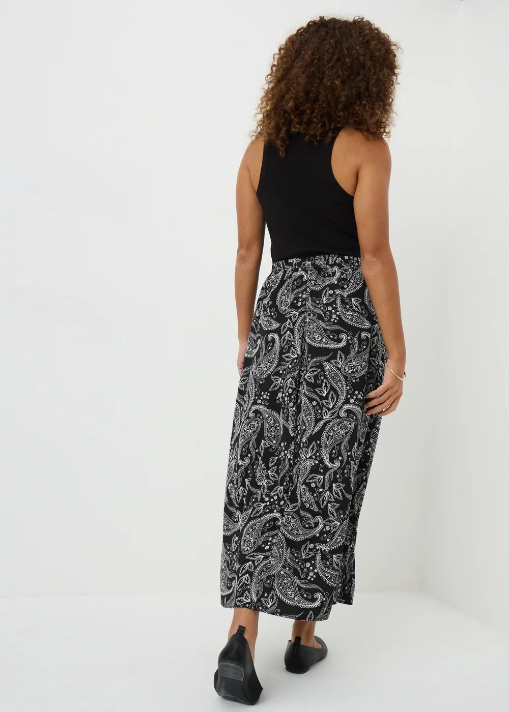 Black Paisley Flared Hem Skirt - 28 Image 3