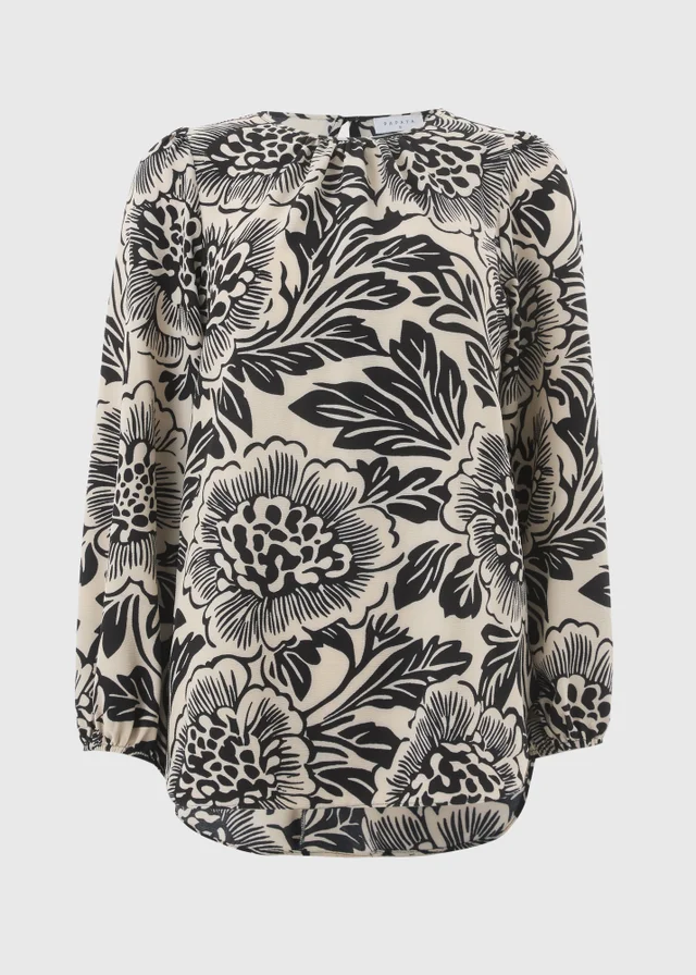 Papaya Petite Black Floral Scoop Hem Blouse
