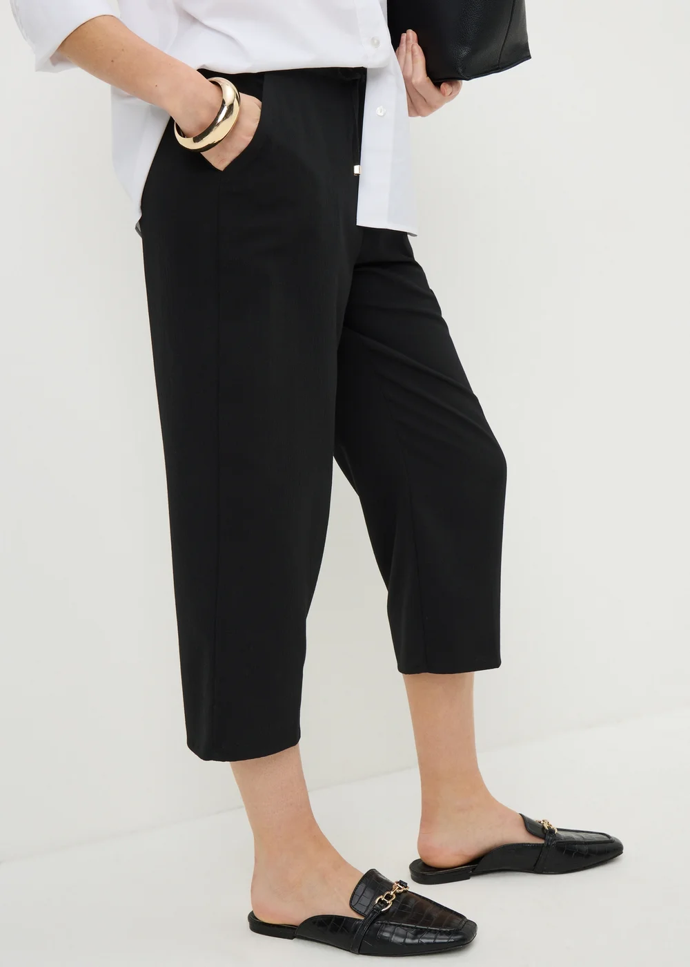 Black Cropped Clipper Trousers - 8 Image 3