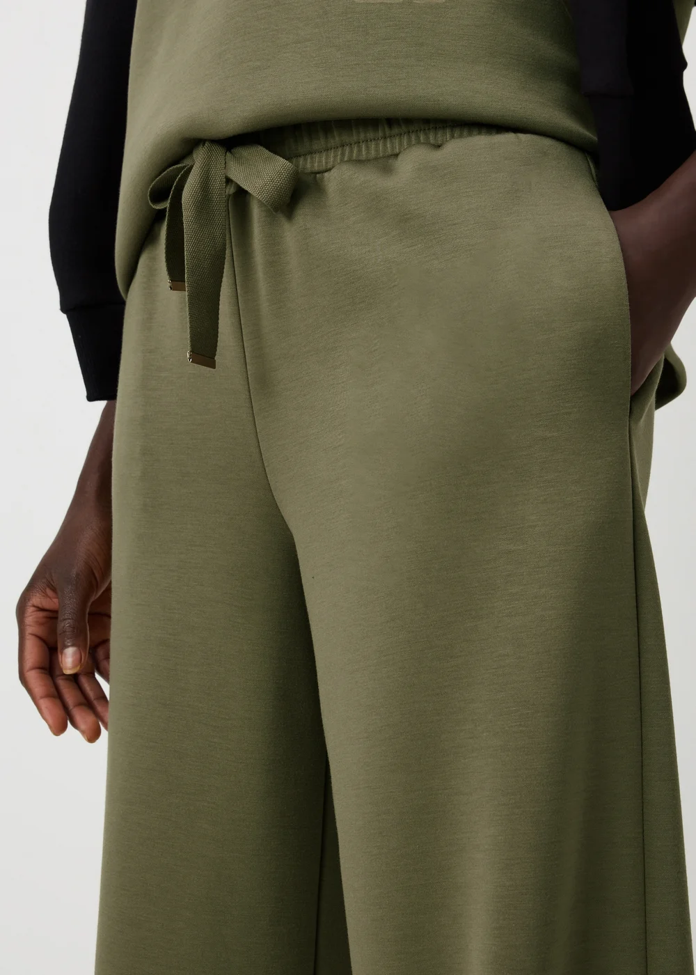 Khaki Scuba Co Ord Wide Leg Trousers - Size 20 29 leg Image 2