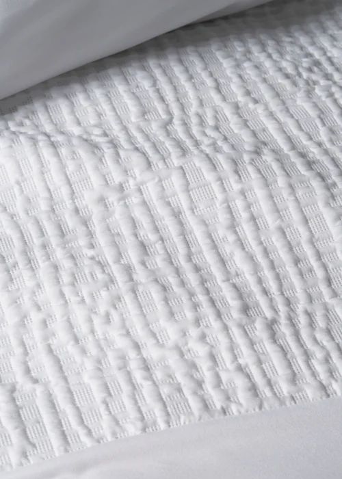 White Grid Pinsonic Duvet Set - Single Image 3