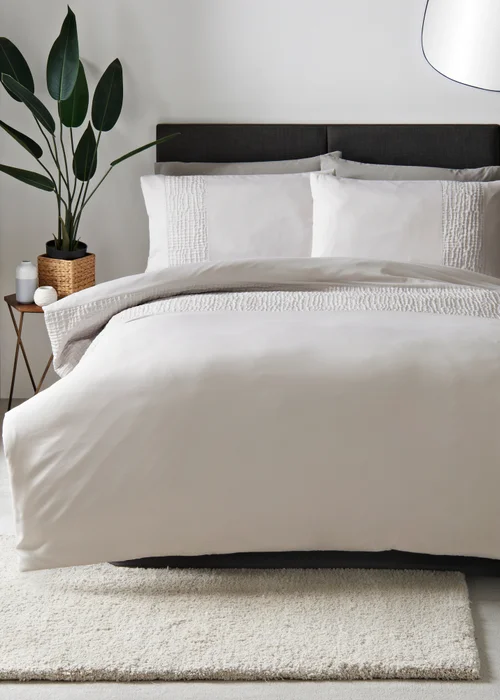 Grey Grid Pinsonic Duvet Set - Single Image 1