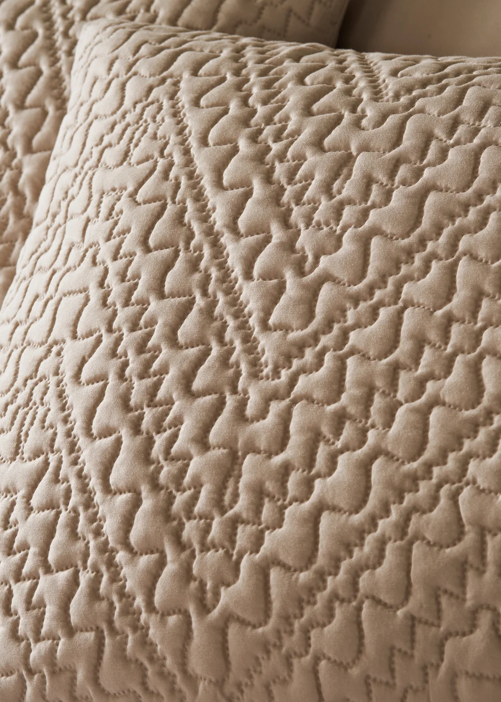 Natural Zigzag Quilted Duvet Set - Double Image 2