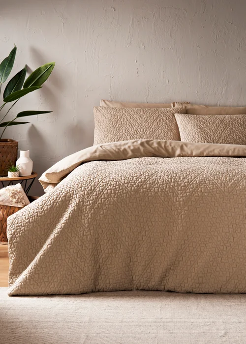 Natural Zigzag Quilted Duvet Set - Double Image 1