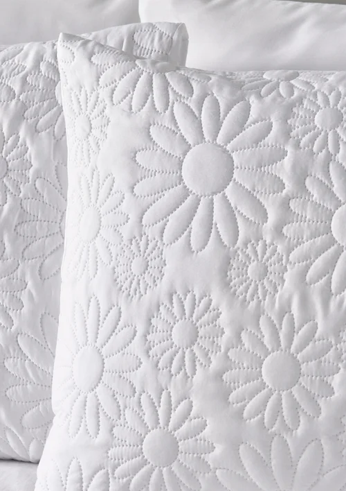 White Flower Quilted Duvet Set - Single Image 2
