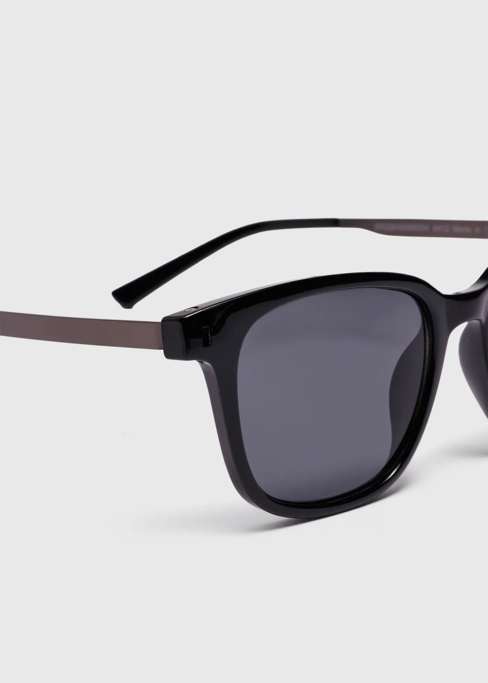 Black Metal Arm Sunglasses Image 2