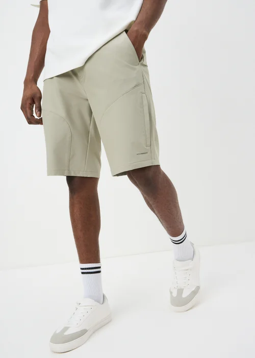 Stone Showerproof Trek Shorts - 32 Image 2