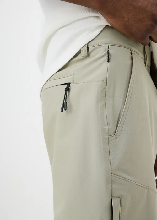 Stone Showerproof Trek Shorts - 32 Image 3