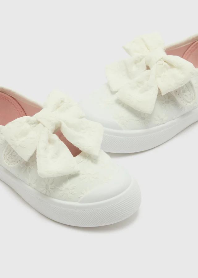 Girls White Broderie Mary Jane Shoes (Younger 4-12)