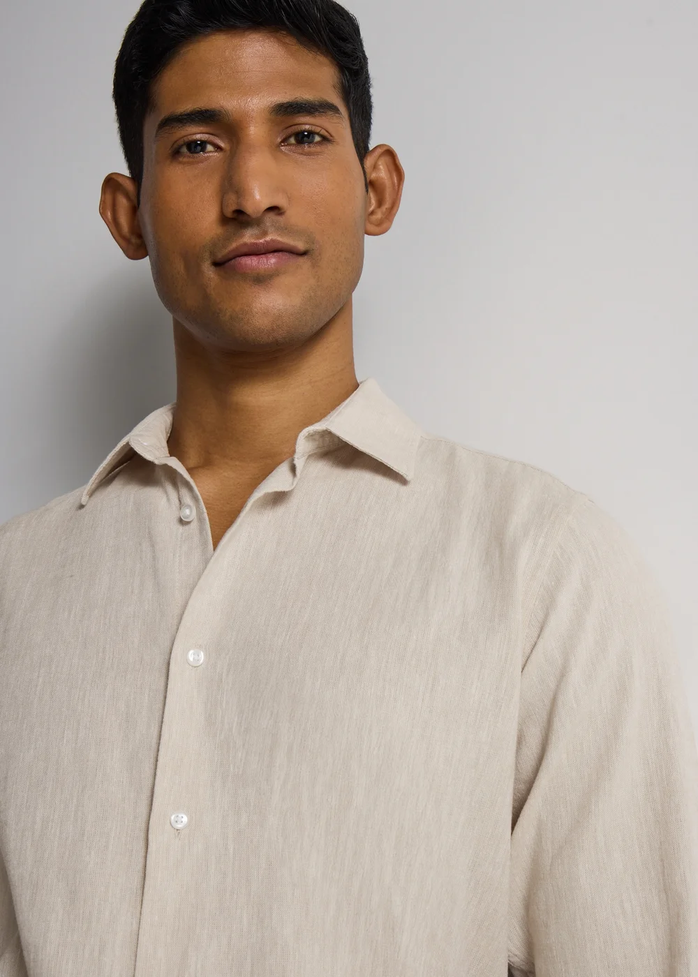 Taylor & Wright Stone Linen Blend Slim Fit Shirt - S Image 4