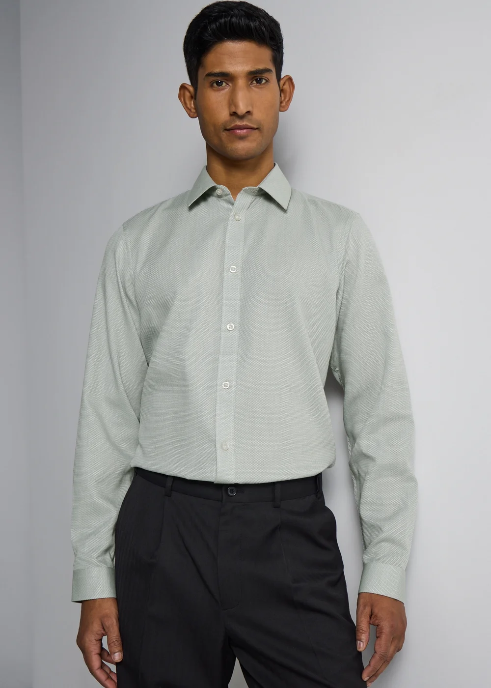 Taylor & Wright Green Textured Slim Fit Shirt - S Image 1