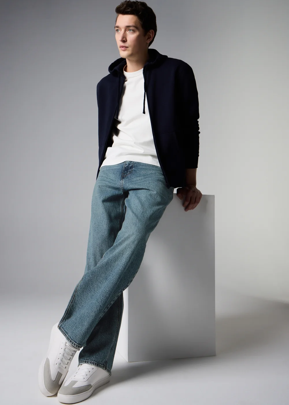 Green Wash Loose Fit Jeans - 30 S Image 2