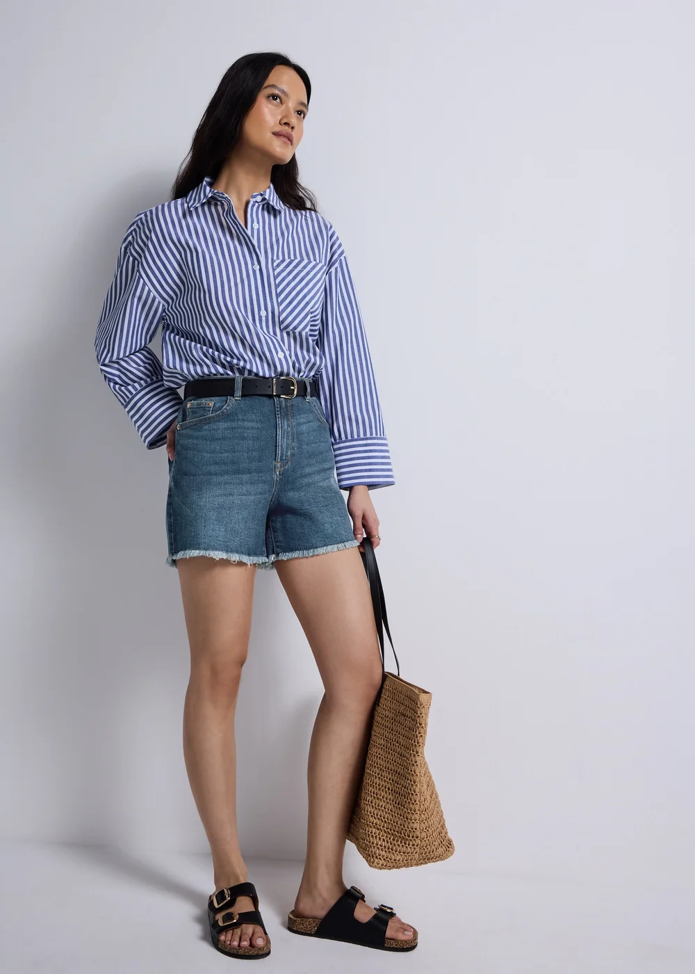 Blue Dark Wash Stretch Frayed Hem Denim Shorts - 22 Image 2
