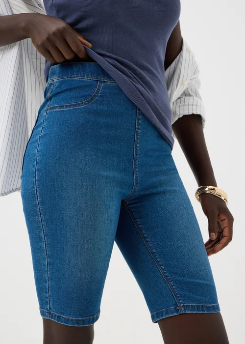 Mid Wash Rosie Stretch Knee Length Denim Shorts - 8 Image 3