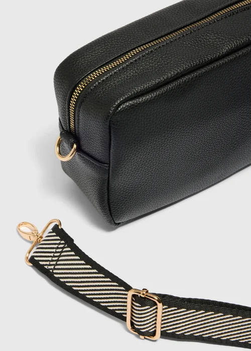 Black Camera Bag - One Size Image 4