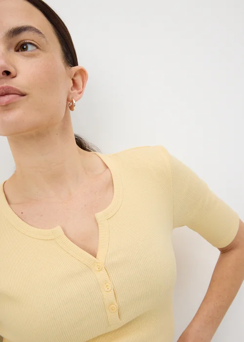 Yellow Short Sleeve Henley T-Shirt - 8 Image 2