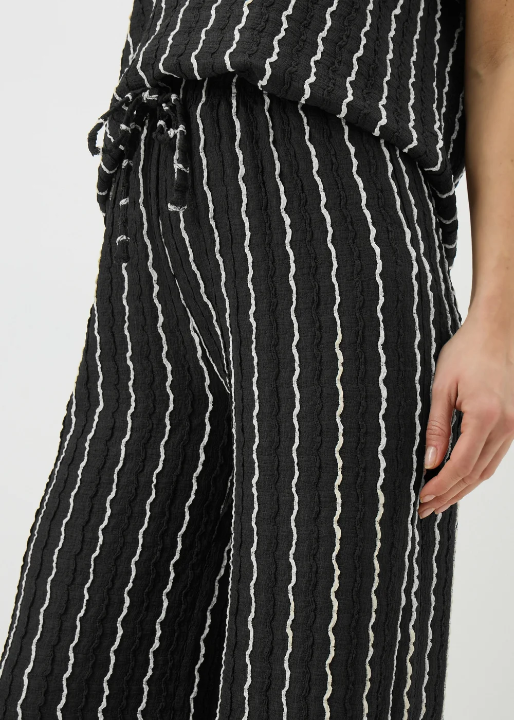 Black Stripe Jersey Wide Leg Co Ord Trousers - 18/L29 Image 3