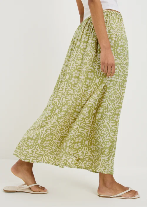 Green Floral Print Midi Skirt - 8 Image 2