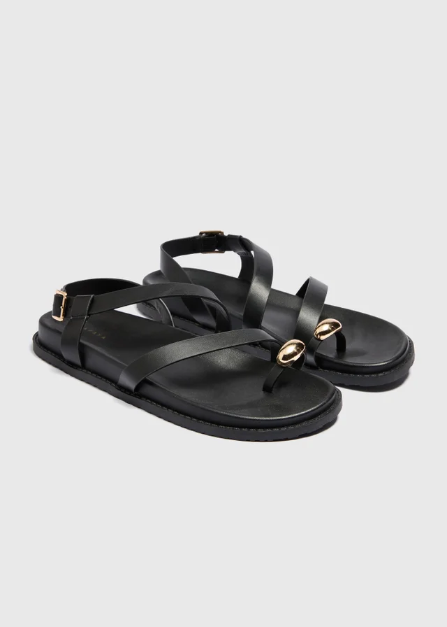 Black Toe Loop Sandals