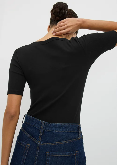 Black Ribbed Scoop Neck T-Shirt - 14 Image 2