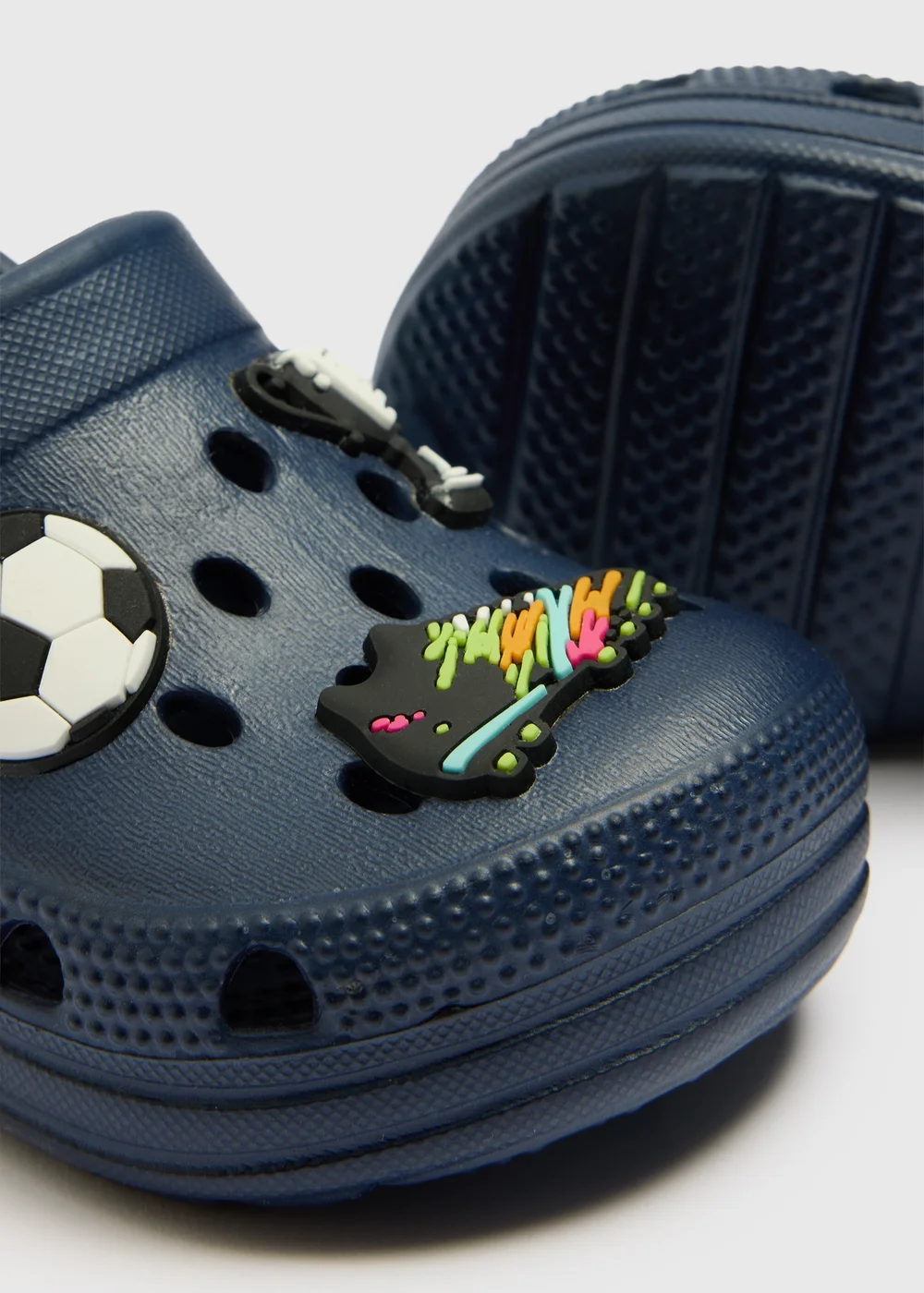 Boys Navy Football Badge Clogs (Younger 4/5-Older 12/13) - 1-2 Image 2