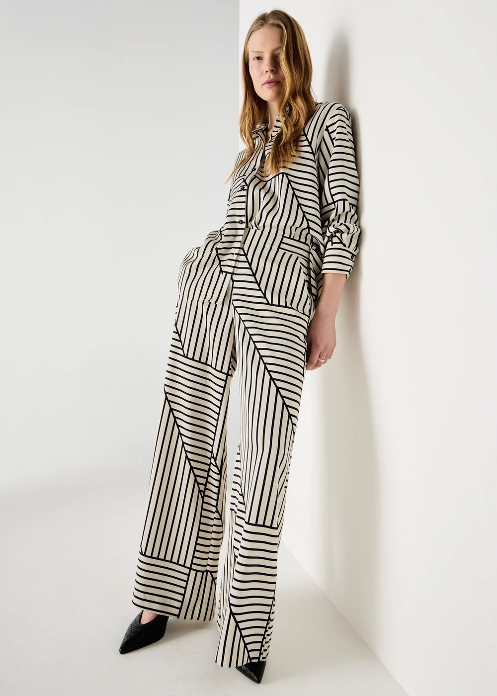 Et Vous Black Stripe Satin Wide Leg Co Ord Trousers - 22/L29 Image 1