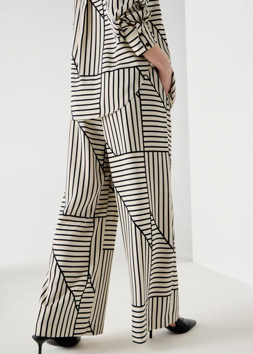 Et Vous Black Stripe Satin Wide Leg Co Ord Trousers - 22/L29 Image 2