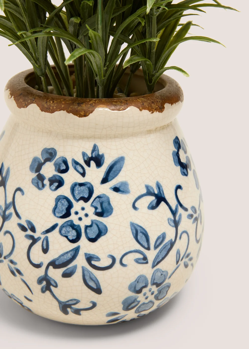 Small Lavender Jacobean Pot Image 2