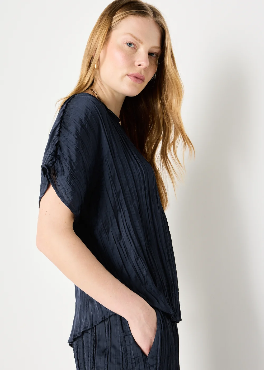 Et Vous Navy Crinkle Satin Co Ord Top - L Image 3