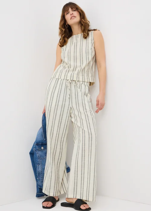 Cream Stripe Co Ord Vest Top - 28 Image 2